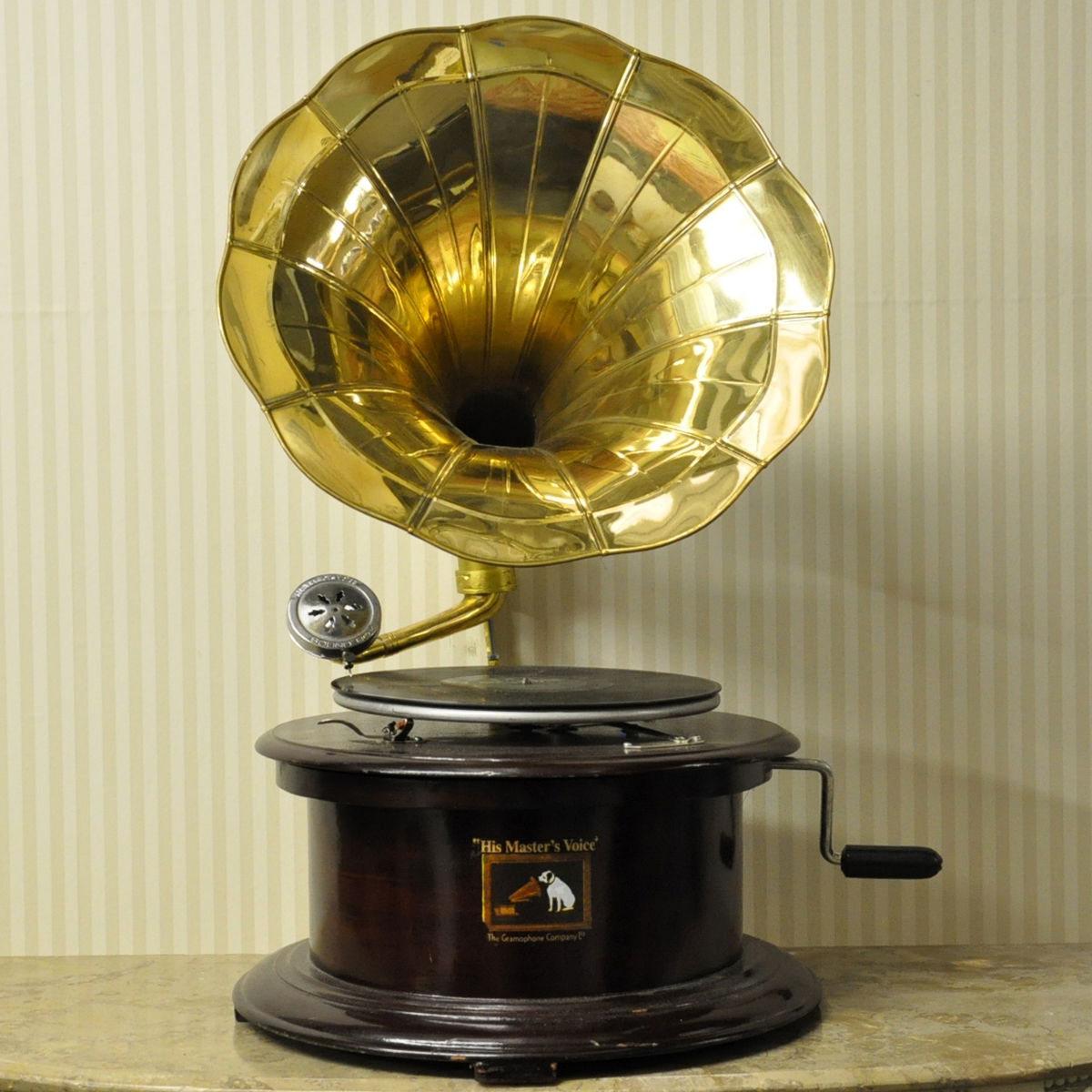 Reproduction Round Gramophone With Brass Horn